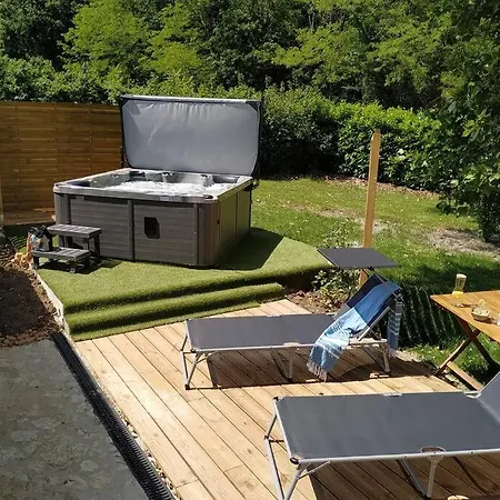 Au Calme A 5min De Blaye Ferienhaus